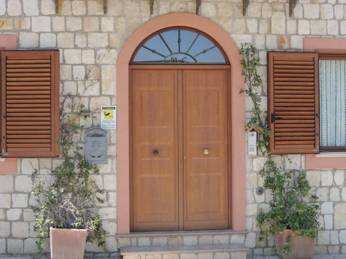 Bed and Breakfast La Casa In Pietra à Santa Caterina Villarmosa Italie