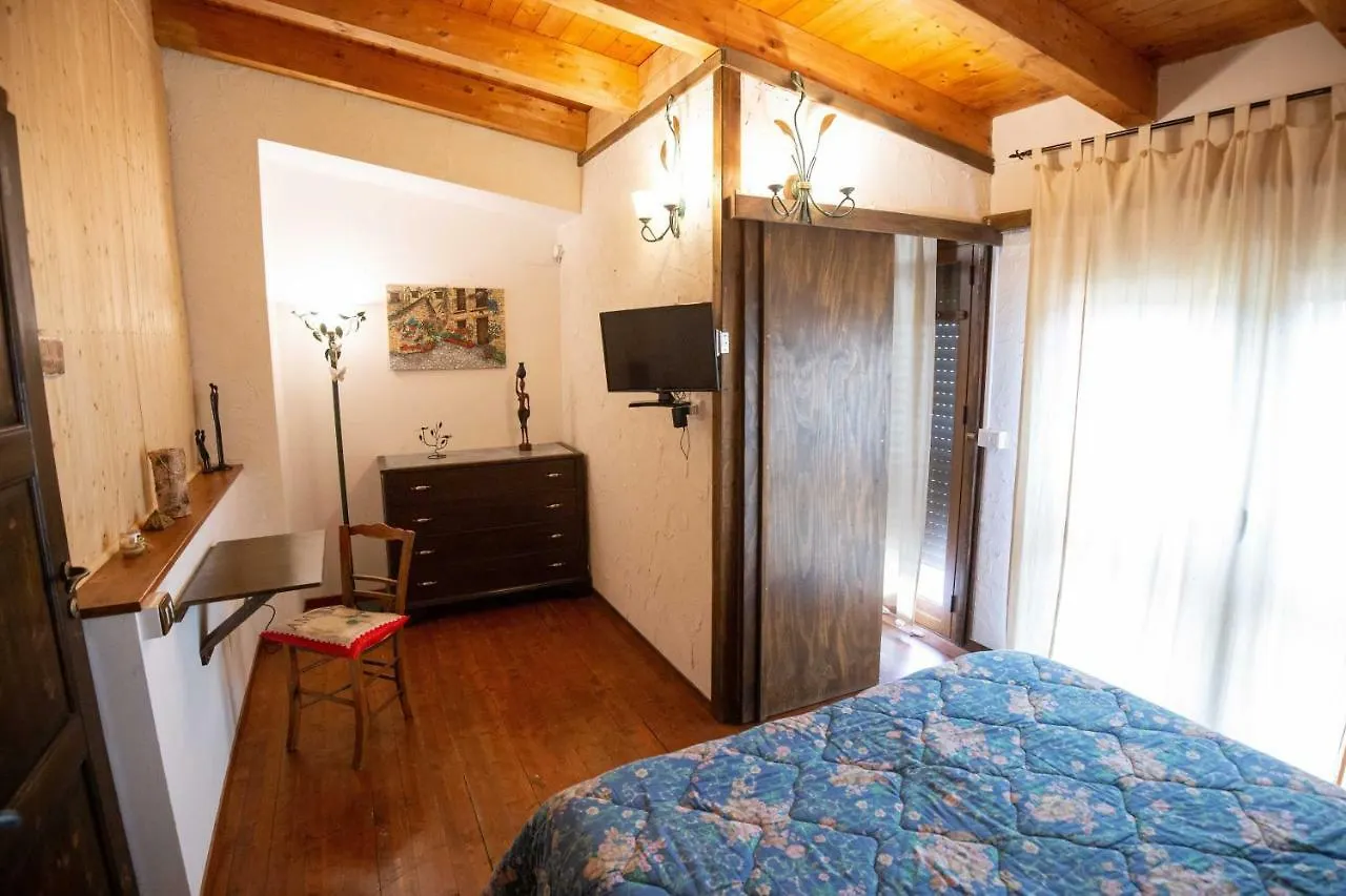 Bed and Breakfast La Casa In Pietra à Santa Caterina Villarmosa 3*,  Italie