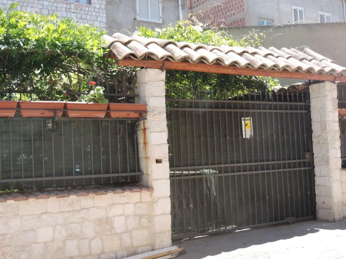Bed and Breakfast La Casa In Pietra Santa Caterina Villarmosa Bed & Breakfast
