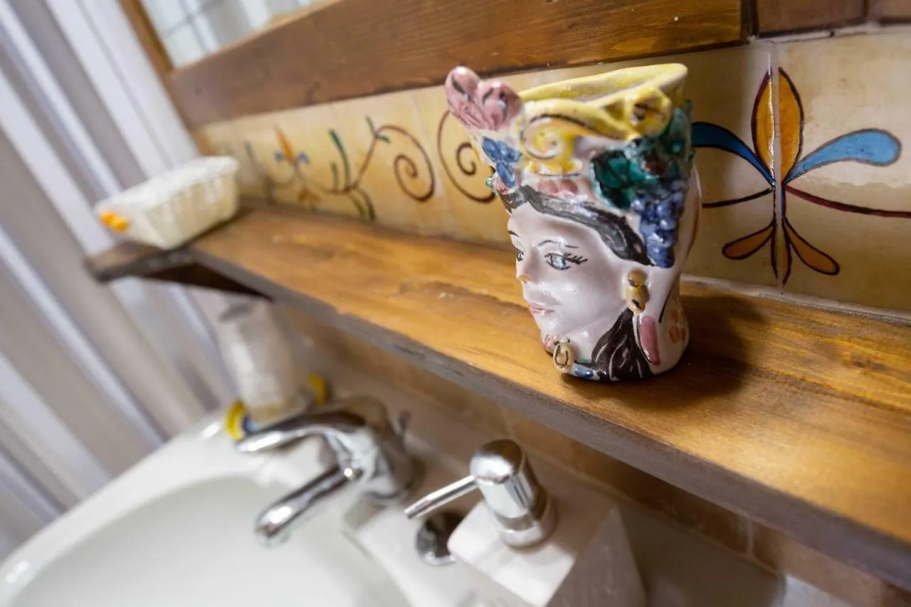 Bed and Breakfast La Casa In Pietra Santa Caterina Villarmosa Bed & Breakfast